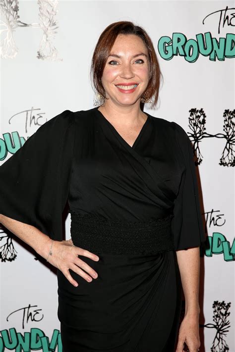 Stephanie Courtney Biography